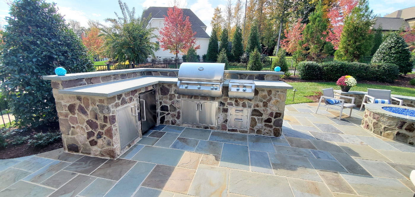 Built-in grill and bar in a screened porch in Davidson, NC